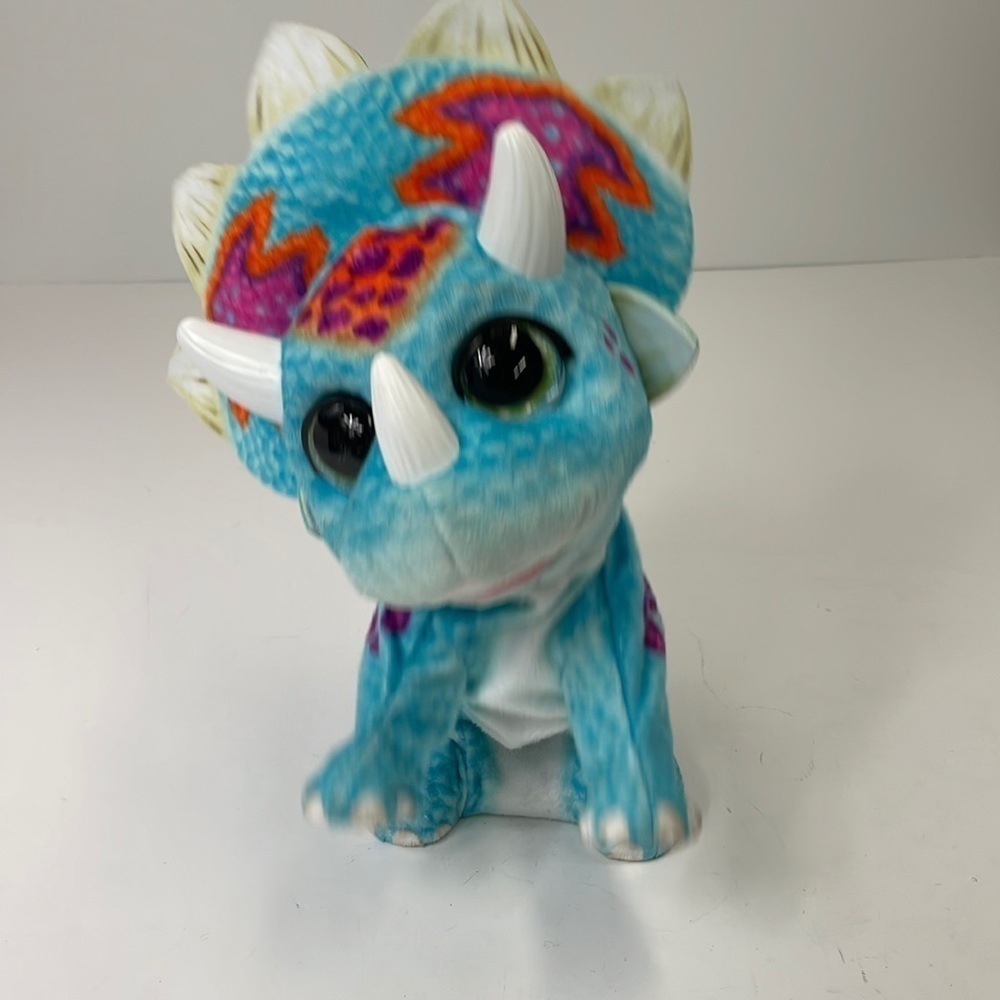 FUR REAL TRICERATOPS PLUSH ANIMATED TOY